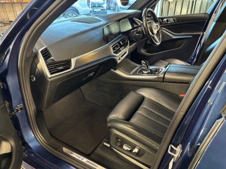 2020 BMW X5 xDrive45e M Sport €49,950 thumbnail