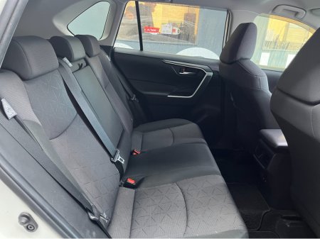 2019 Toyota Rav4 €27950!  2019 TOYOTA RAV4 HYBRID X 2.5 AUTOMATIC / REVERSE CAMERA / CRUISE CONTROL €27,950 thumbnail