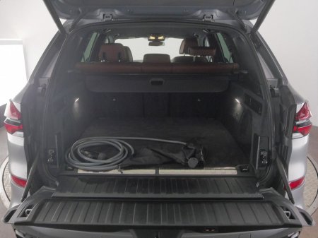 2025 BMW X5 xDrive50e M Sport €109,900 thumbnail