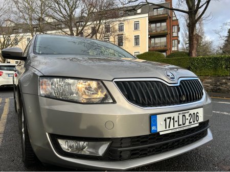 2017 Skoda Octavia AMBITION 1.6 TDI 90HP 4 4DR €10,495 thumbnail