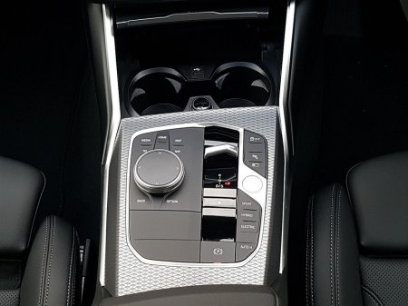 2026 BMW 3 Series - thumbnail 10