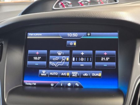 2016 Ford Focus - thumbnail 14