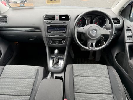 2012 Volkswagen Golf - thumbnail 11