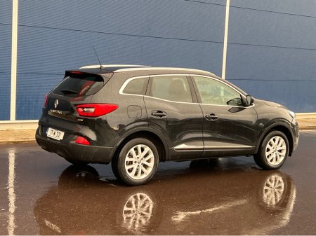 2017 Renault Kadjar 1.5 DCI DYNAMIQUE NAV 5 5DR A 110BHP AUTO €13,900 thumbnail