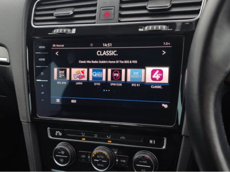 2019 Volkswagen Golf 1.4 TSI  VIRTUAL CLOCKS  REVERSE CAMERA - NAVIGATION - CARPLAY - ANDROID AUTO-   - DISCOVER PRO €18,950 thumbnail