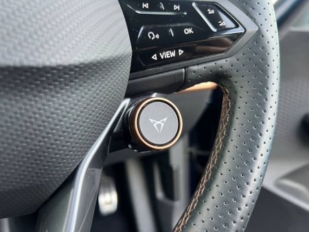 2023 Cupra Born E-BOOST 77 KWH * HUGE SPEC * // PERFORMANCE MODEL // 19" TYPHOON ALLOYS // HEATED SPORT SEATS // CUPRA MODE €24,900 thumbnail