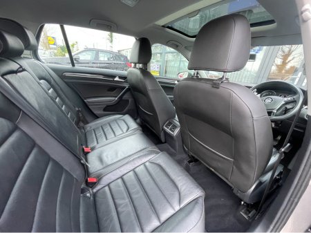 2017 Volkswagen Golf - thumbnail 9