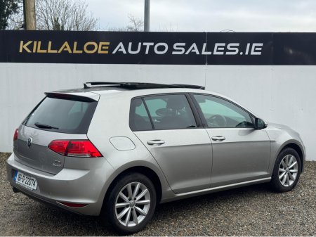2016 Volkswagen Golf LOUNGE 1.6 TDI MANUAL 5SPEED 110 5DR €12,950 thumbnail