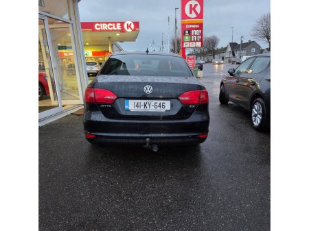 2014 Volkswagen Jetta 1.6 TDI COMFORTLINE €9,495 thumbnail