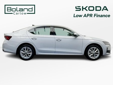2025 Skoda Octavia 2.0TDI SEL *5.9% APR* €75 P/W ON PCP €34,995 thumbnail