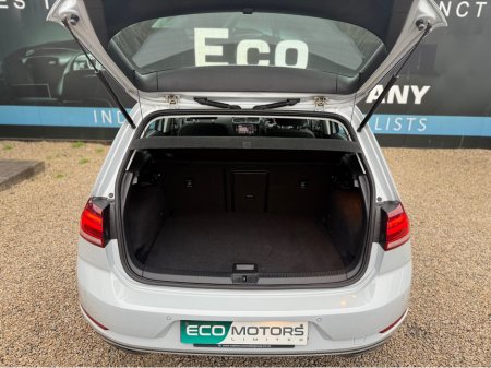 2018 Volkswagen Golf SE NAVIGATION 1.5 TSI BLUEMOTION TECHNOLOGY, 1.4, MANUAL, 2 YEAR NCT, LOW TAX, LOW INSURANCE €16,995 thumbnail