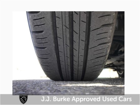 2024 Toyota Yaris - thumbnail 18