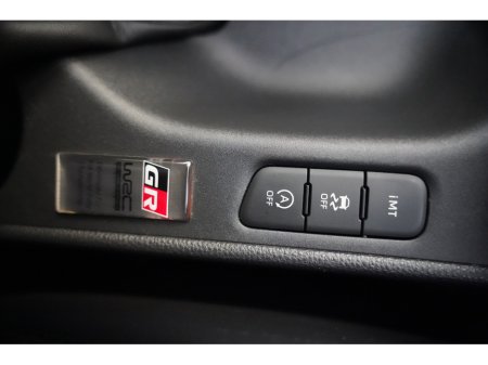 2020 Toyota Yaris - thumbnail 17