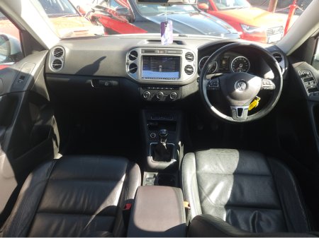 2016 Volkswagen Tiguan - thumbnail 6