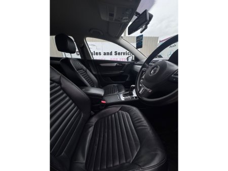 2013 Volkswagen Passat 2.0 TDI HIGHLINE BLUEMOTION 14 140PS 4DR AUTO €8,750 thumbnail