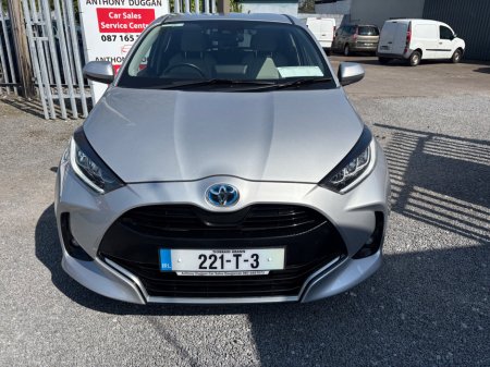 2022 Toyota Yaris 1.5 Hybrid 5Dr Platinum €21,950 thumbnail