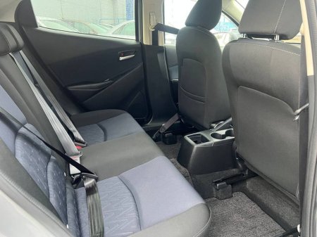 2016 Mazda Demio 1.3 SKYACTIV // SERVICE HISTORY // REVERSE CAMERA // AIR CONDITIONING €10,900 thumbnail