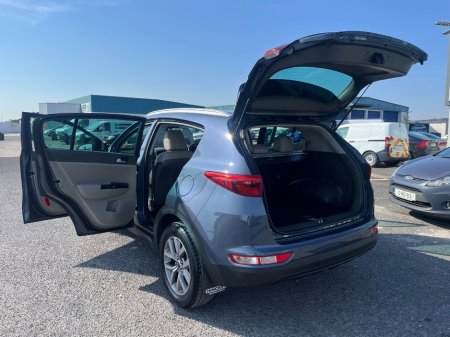 2017 Kia Sportage - thumbnail 7