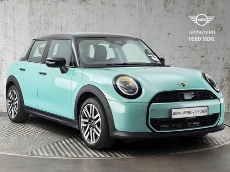 2025 MINI Hatch Cooper C 5 Door €36,900