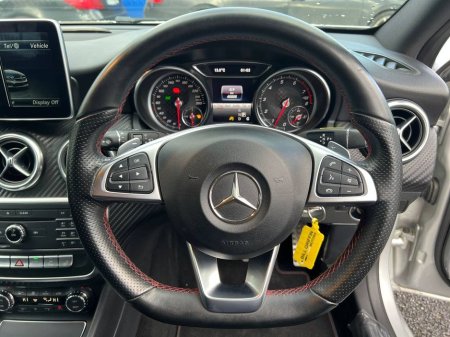 2016 Mercedes-Benz A Class - thumbnail 4