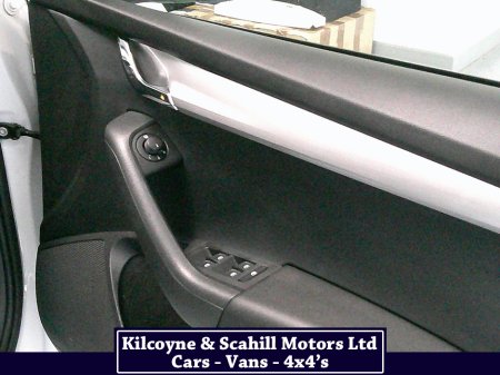 2019 Skoda Octavia - thumbnail 22