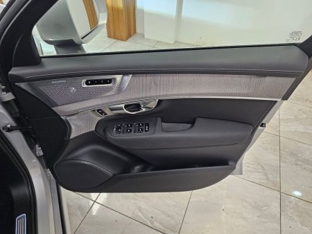 2025 Volvo XC90 ULTRA MODEL ! €85,950 thumbnail