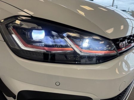 2019 Volkswagen Golf - thumbnail 19