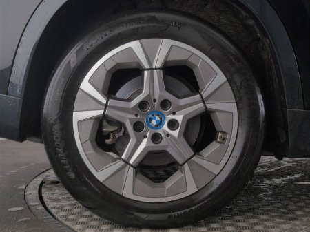 2023 BMW iX1 xDrive30 xLine €38,900 thumbnail