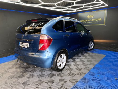 2009 Honda FR-V - thumbnail 11