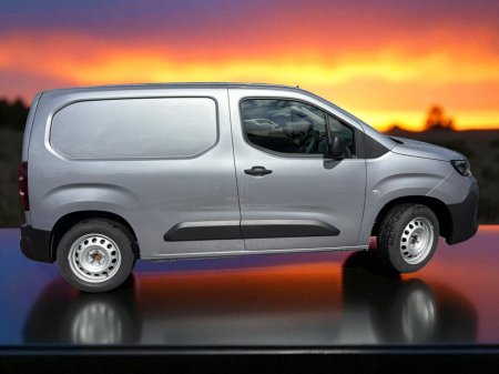 2026 Citroen Berlingo AUTO 130BHP, ex vat price. €26,000