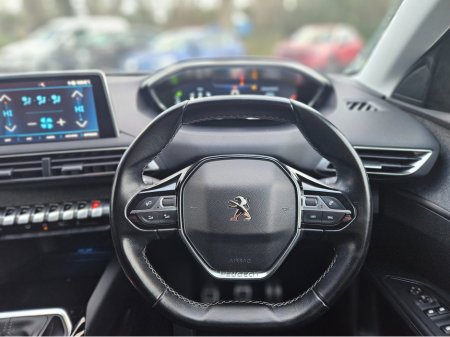 2019 Peugeot 5008 ALLURE 1.5 BLUE HDI 7 SEATER €22,950 thumbnail