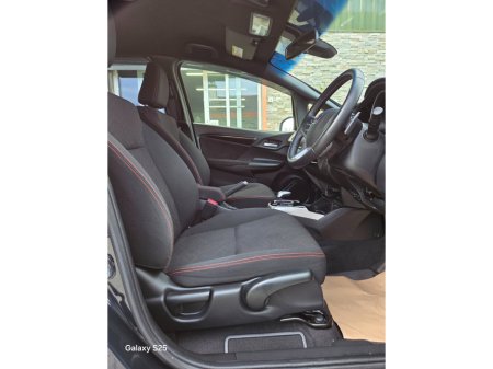 2016 Honda Fit - thumbnail 10