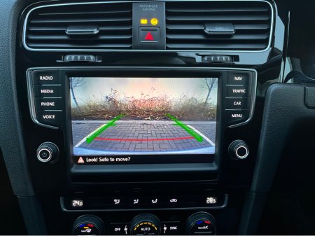 2014 Volkswagen Golf 1.4 AUTOMATIC PETROL FOUR-DOOR €11,950 thumbnail