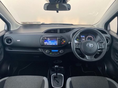 2020 Toyota Yaris - thumbnail 8