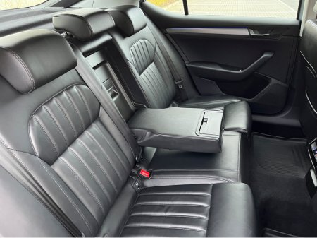 2016 Skoda Superb - thumbnail 7