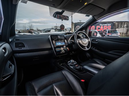 2016 Nissan Leaf - thumbnail 24