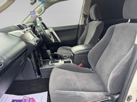 2017 Toyota Landcruiser - thumbnail 11