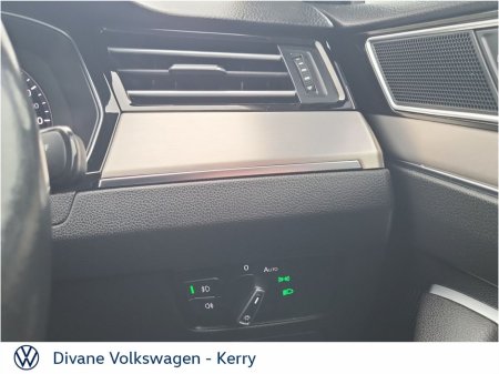 2018 Volkswagen Passat - thumbnail 19