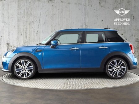 2024 MINI Hatch 5-Door Cooper Exclusive €34,900