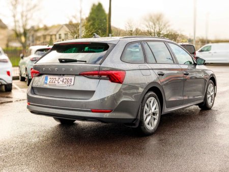 2022 Skoda Octavia 2022 Skoda OCTAVIA AMB 2.0TDI 115HP €25,950 thumbnail