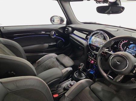 2024 MINI Convertible John Cooper Works €47,950 thumbnail