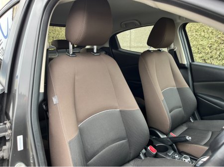 2022 Mazda Mazda2 - thumbnail 13