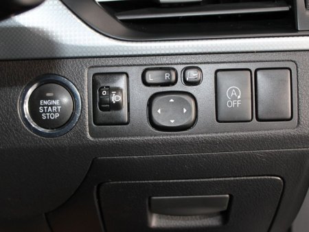 2017 Toyota Avensis 1.6D SOL Navi 4DR €10,499 thumbnail