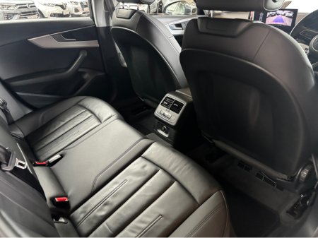 2023 Audi A4 - thumbnail 3
