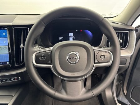 2022 Volvo XC60 - thumbnail 13
