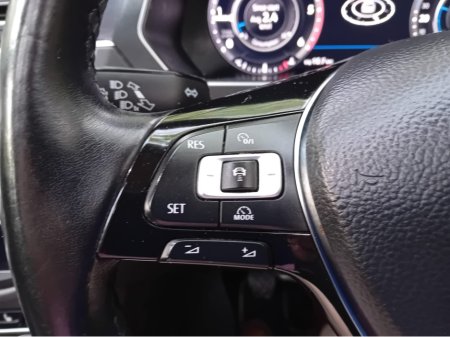 2018 Volkswagen Tiguan - thumbnail 29