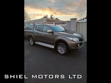 2020 Mitsubishi L200 CREW CAB PICK UP 4X4 MANUAL €25,750 thumbnail