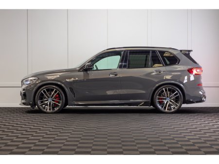 2022 BMW X5 xDrive45e M Sport €64,950