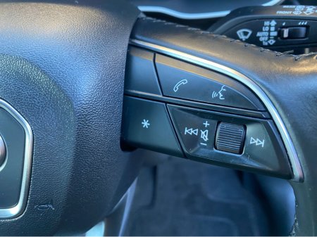 2020 Audi Q3 35 TDI 150 S-TRONIC SE 4DR AUTO €29,950 thumbnail