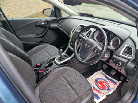 2015 Opel Astra - thumbnail 30